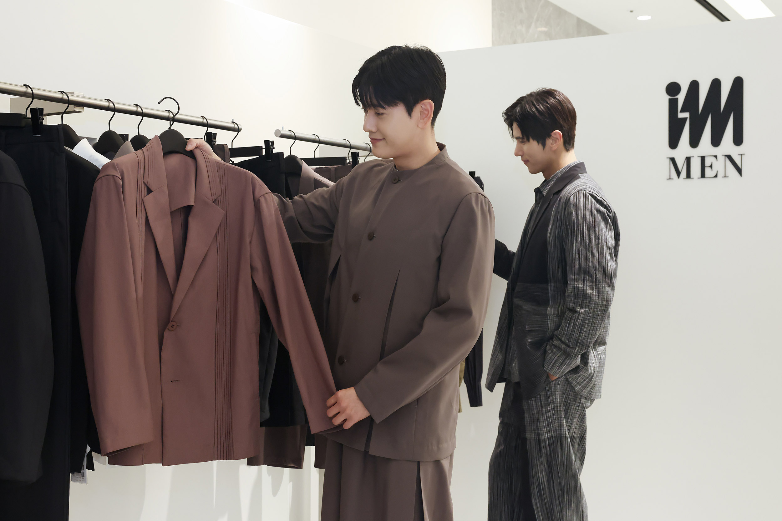 신세계백화점 강남점, 이세이미야케 남성복 '아임맨' 팝업 오픈  640-Image